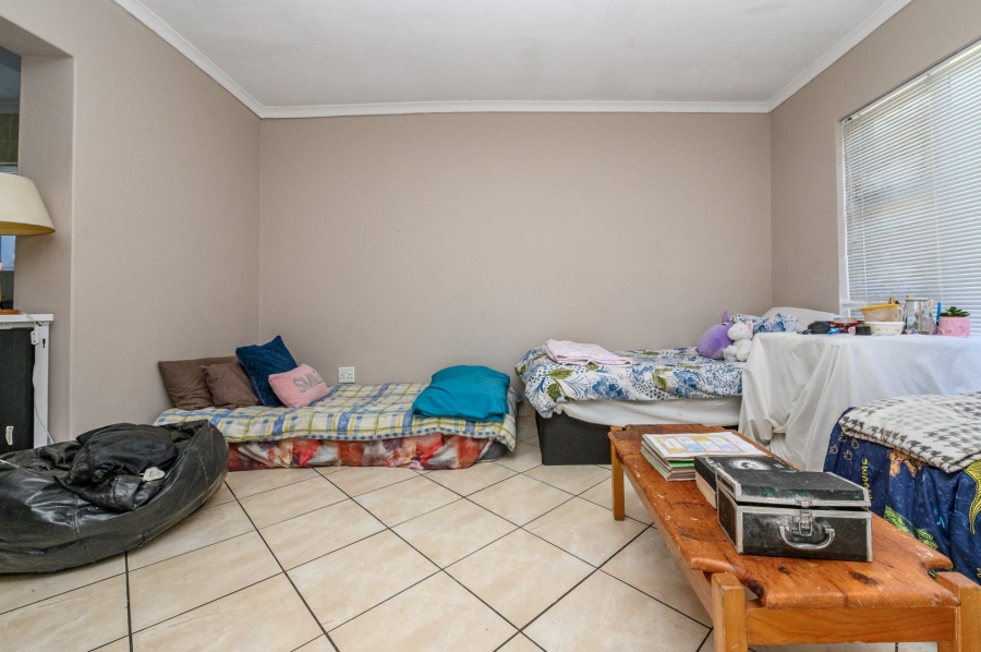 4 Bedroom Property for Sale in Charlo Eastern Cape